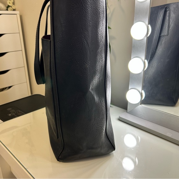 💖 HOLT RENFREW LEATHER TOTE 💖 - Picture 6 of 15